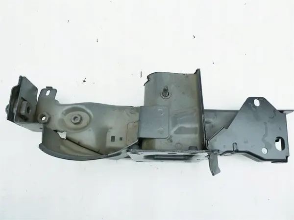 Section longitudinale avant droite Peugeot 308 2007-2013 OEM image 2