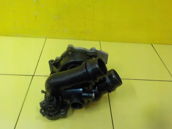 Vattenpump A3 8P 1.8 TFSI 160HK 06H121026N image 2