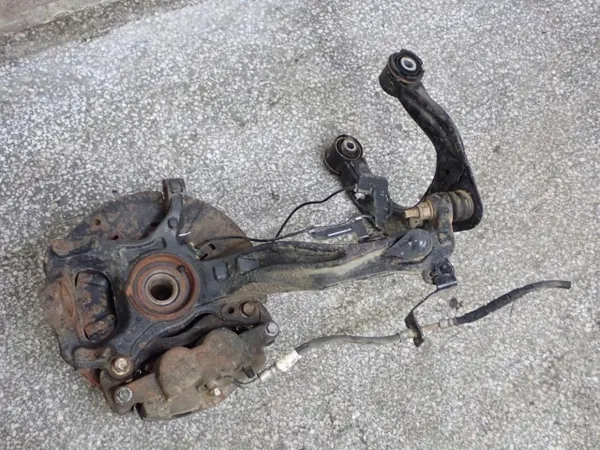 Conjunto cubo dianteiro direito Ford OE OEM 21R image 4