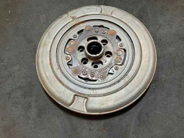 Pignon Audi OE OEM 986000 pour A3 Limousine 1.4L image 3