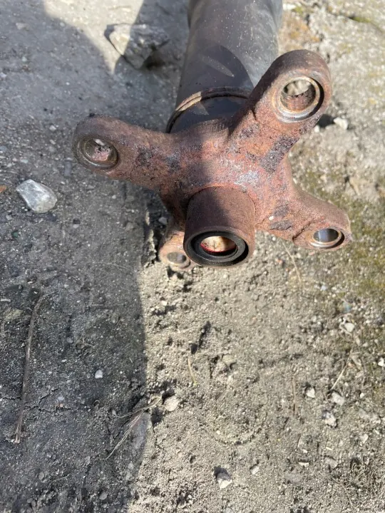 Mercedes-Benz Drivaxel OEM A9064104801 Begagnad image 6
