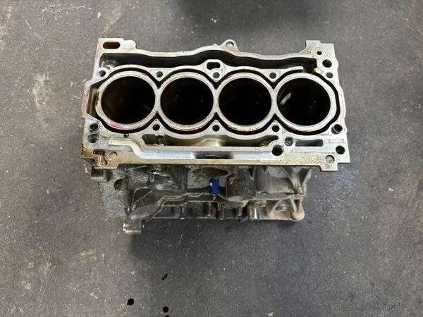 Bloc Moteur Audi OEM 04E103023CB pour A3 8V 1.4 image 2