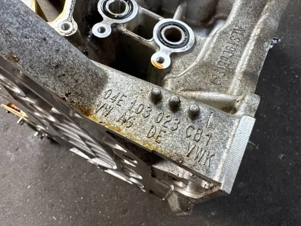 Bloc Moteur Audi OEM 04E103023CB pour A3 8V 1.4 image 7