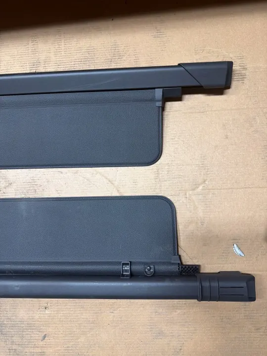 VW Touareg III Kofferraumrolle OEM 760867871C image 4