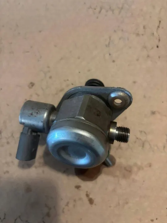 Hoge druk brandstofpomp Porsche Macan (95B) 94611031561 image 3