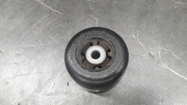 OEM 8660052 Taka-akselin Stabilointituki BMW 5 G30/G31 image 4