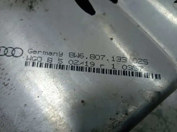 Audi A5 F5 Knautschzone links OE 8W6807133 - Gebraucht image 5
