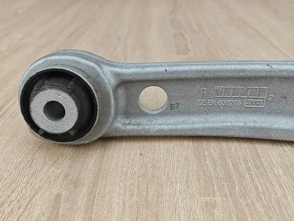 Braccio di Controllo Anteriore Destro BMW 540i G30 G31 image 3