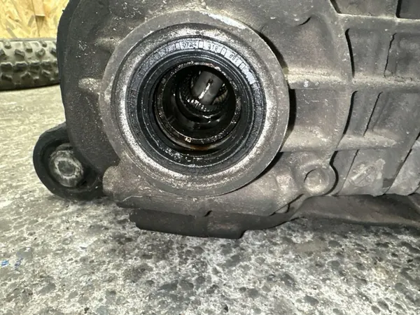 Différentiel avant Mercedes ML W164 A1643302502 image 3