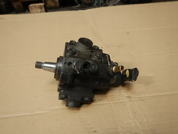 Fiat OE 0445010185 Brandstofpomp image 2