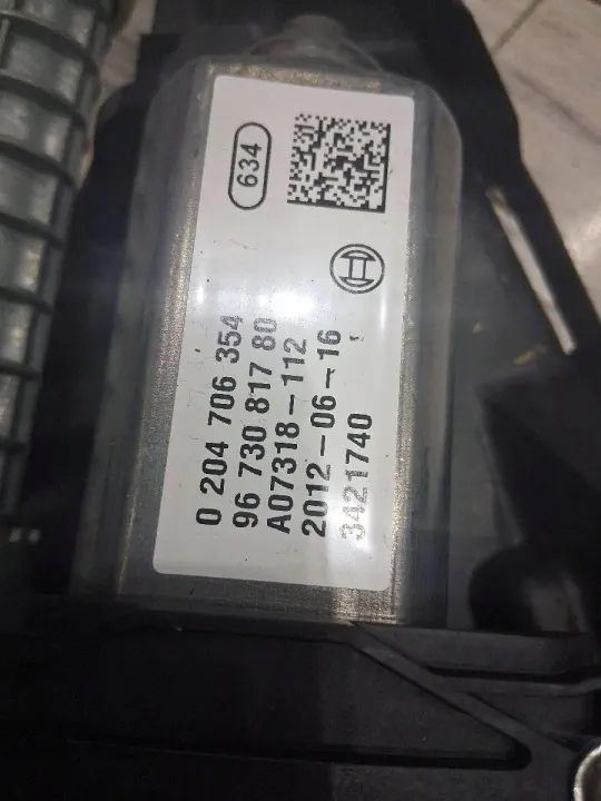 Frein à main électrique OEM 9673081780 pour Citroen C4 Picasso image 4