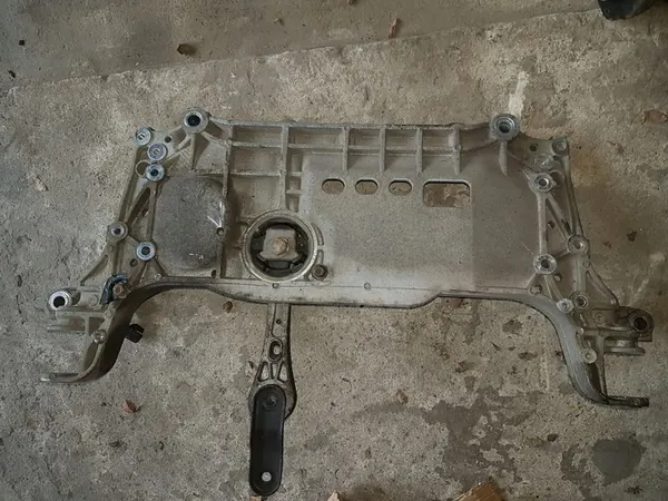 Volkswagen OE 3C0199369F image 9