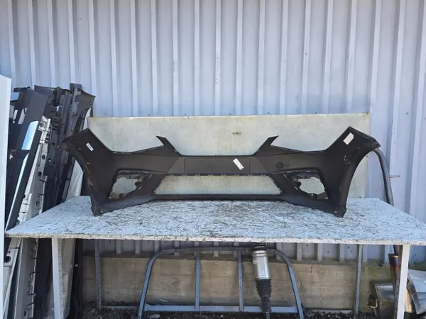 SEAT OE Frontstoßstange OEM 6F0807221D Q2 - Gebraucht image 5