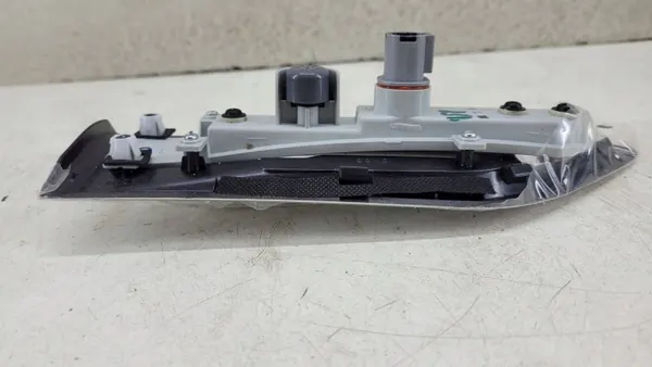 Pisca dianteiro esquerdo KIA Soul OEM 923012K0KOLUMB image 6