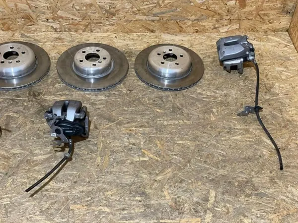 Conjunto Discos & Pastilhas OEM 6860907 6882245 BMW X3 image 3