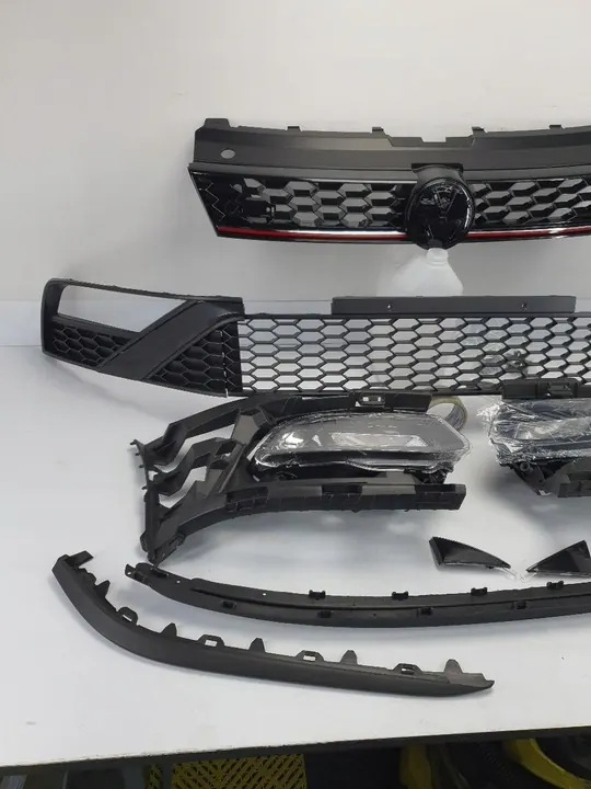 Griglia GTI Look Volkswagen Polo 6C0 image 6