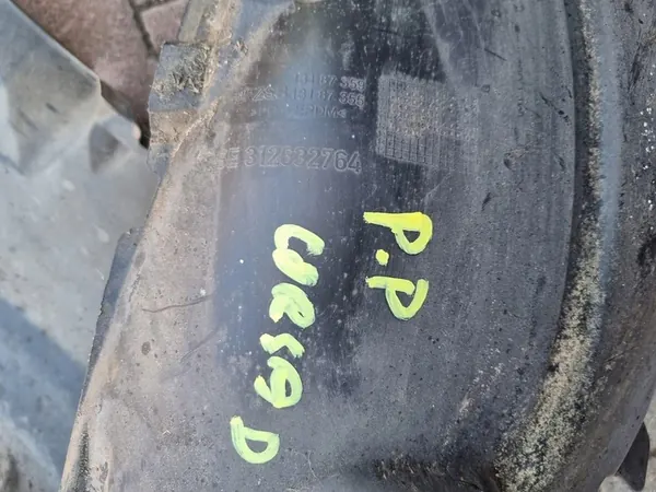 Right Front Wheel Arch Opel Corsa D image 2