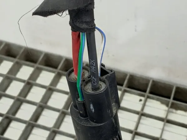 Jäähdytinpuhallin OEM LORK-321-141906 K8D2-8C607-BF image 3