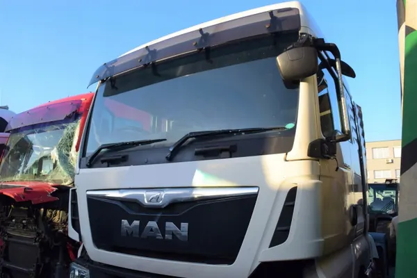 Cabina MAN TGX XLX usada - Euro 5/6 image 3