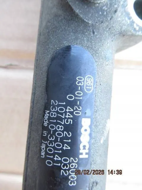 Conduto de combustível Toyota Yaris OEM 0445214030 - Usado image 3