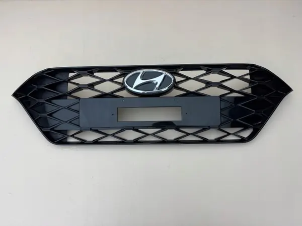 Hyundai I20 Voor Grille OEM 86351-Q0200 - Gebruikt image 2