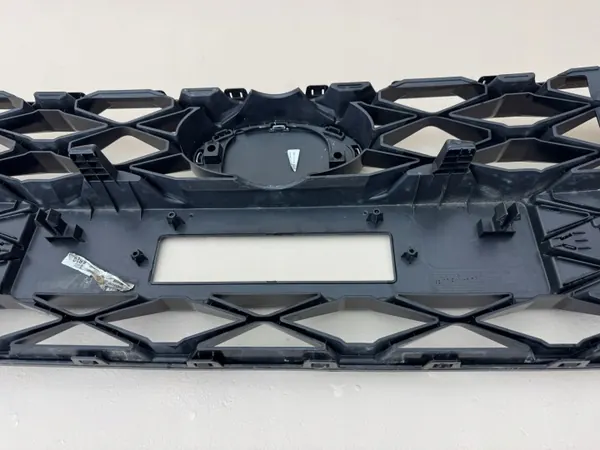 Hyundai I20 Voor Grille OEM 86351-Q0200 - Gebruikt image 10