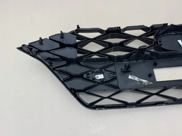 Hyundai I20 Voor Grille OEM 86351-Q0200 - Gebruikt image 9