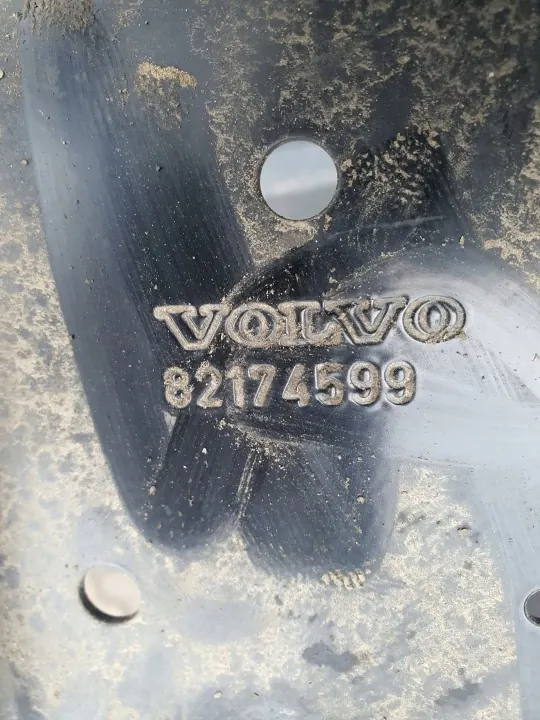 Volvo FH4 Trittstufe mit Halterungen OEM 82142327,82174599 image 2