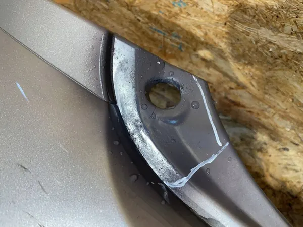 Paraurti posteriore Nissan Almera II N16 03-08 image 5