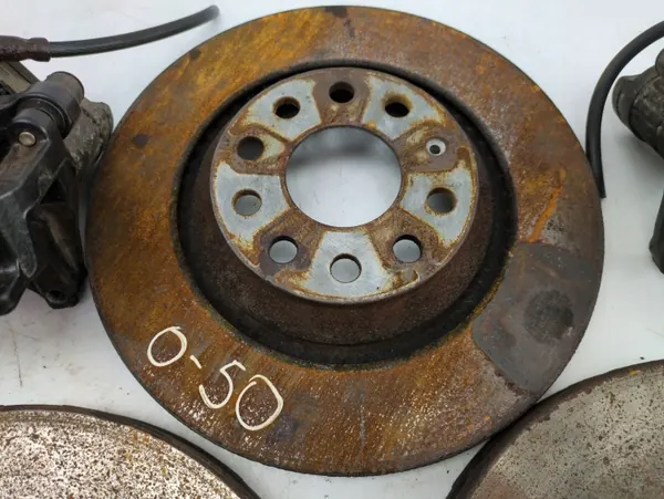 Juego discos y pinzas freno Audi A3 8Y 2021 OEM 660CTRLMO14AZ image 8