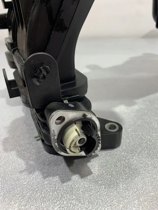 Subaru FBZ18402 Imujakoputki - OEM Osa image 6