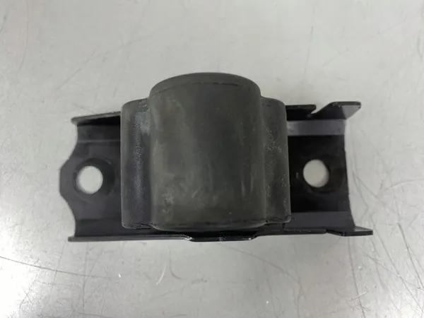 Nissan Rogue 2021 Uitlaatbeugel image 4