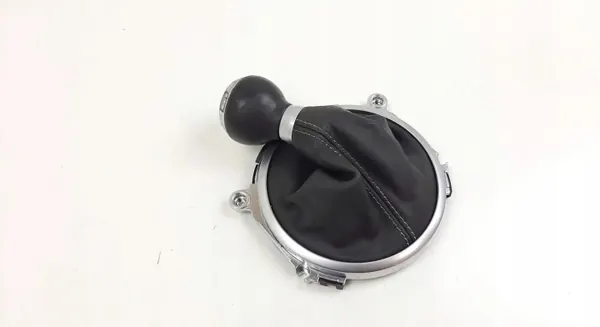Audi TT Mk2 Schaltknauf OEM 8J0711113C - Gebraucht image 2