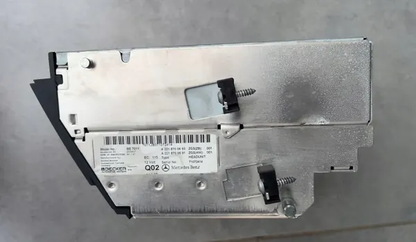 Panneau Changer CD Mercedes S W221 OEM A2218700693 image 6