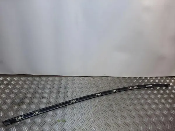 Barra de techo Jaguar XF OEM 8X23A50433 - Usado image 3