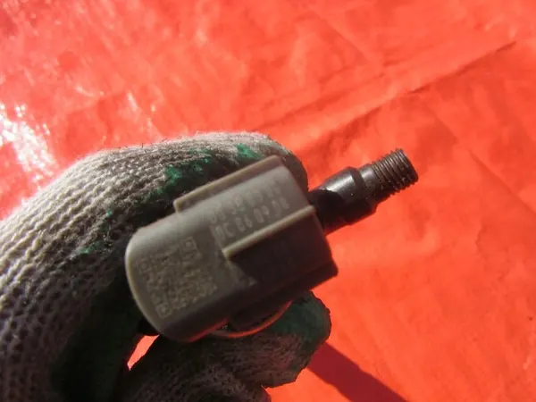 NISSAN PATHFINDER III Injektor 16600EB300 2.5L Diesel image 2