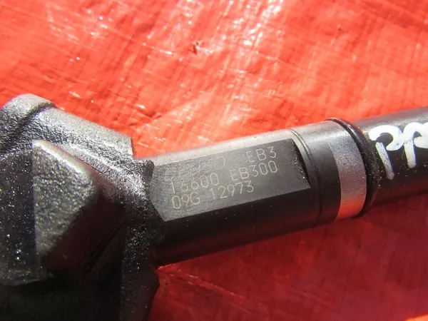 NISSAN PATHFINDER III Injektor 16600EB300 2.5L Diesel image 3