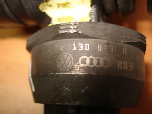 VW Touareg Audi 5.0 TDI Injector 07Z130073H image 9