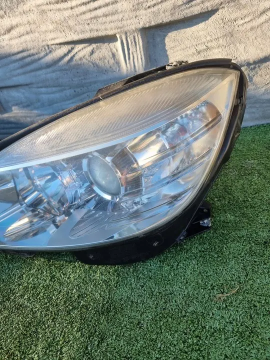 MERCEDES W204 C-KLASSE VOORLICHTEN A2048208461 A2048208361 image 8
