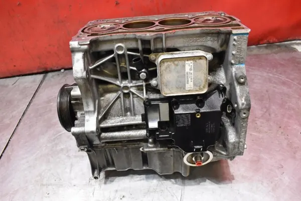 Motorblock nedre del 05G103023G för Skoda Octavia 1.5 TSI image 5