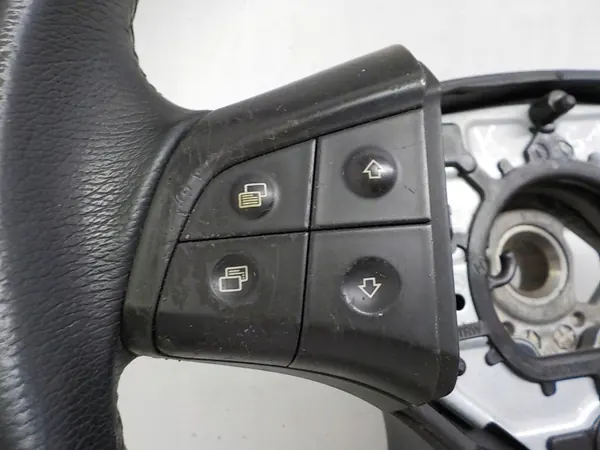 Mercedes W245 Lederlenkrad OEM A1644601903 image 9