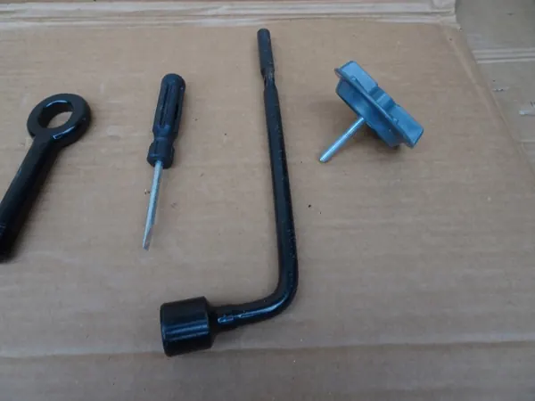 Kit Cric & Clé Kia Ceed II OEM 09149-A2000 image 5