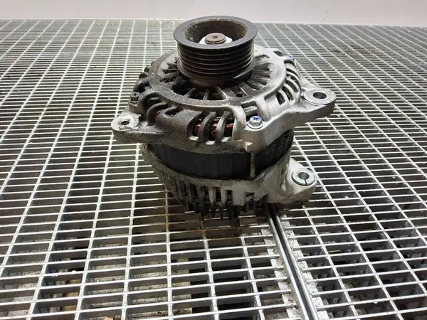 Nissan Elgrand 2004 Vaihtovirtageneraattori image 3