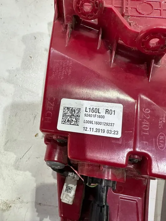 Lámpara trasera derecha Kia Sportage IV 4 GT-Line image 6