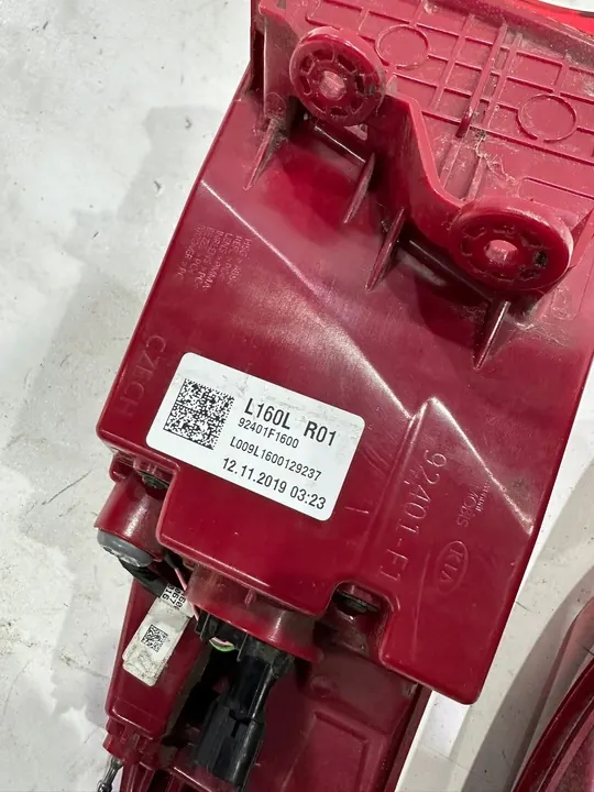 Lámpara trasera derecha Kia Sportage IV 4 GT-Line image 8