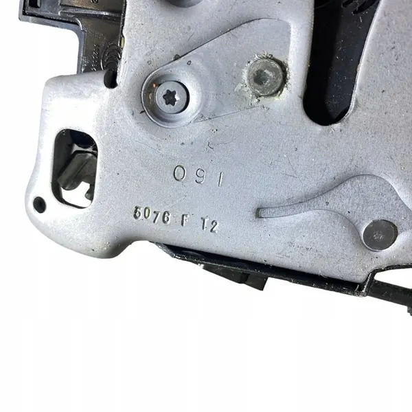 Höger lås Chevrolet Equinox 2020 OEM 13533610 image 5