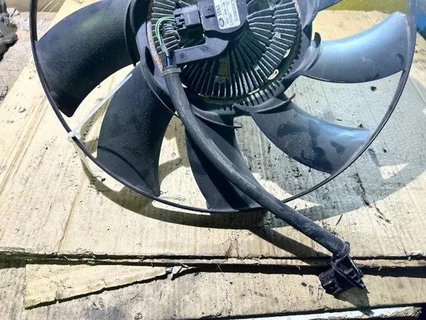 Ventilateur Pompe à Eau OEM 5H22-8600-HB pour Land Rover 3.6 TDV8 image 3