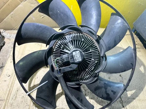 Ventilateur Pompe à Eau OEM 5H22-8600-HB pour Land Rover 3.6 TDV8 image 4