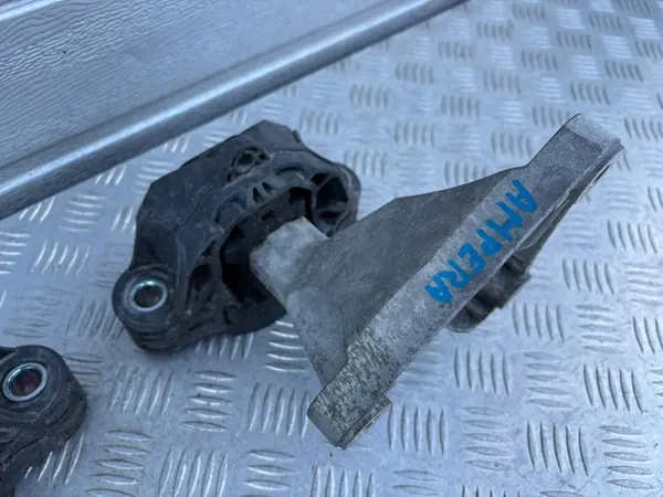 OPEL AMPERA Moottorin Kiinnike Vasen Oikea Sähkö 42542238 image 2