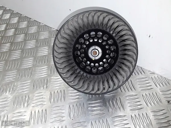 Peugeot Lämmityspuhallin OEM T1000588K - Käytetty image 2
